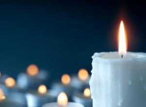 Hechizos Efectivos con Velas Blancas: Guía Práctica de Protección, Limpieza y Curación