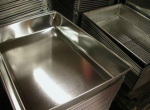 Cómo hacer un molde de metal para velas