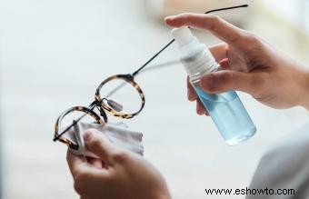 Las mejores recetas caseras de limpieza de anteojos