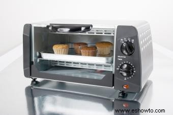 Cómo limpiar completamente un horno tostador en 6 pasos