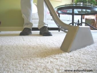 Quitar las manchas de alquitrán de la alfombra