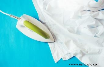 Cómo planchar ropa impecablemente en pasos sencillos