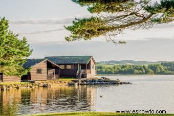 Mejores prácticas de Feng Shui para un lago detrás de una casa