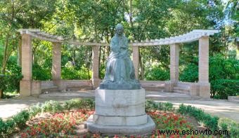 Elija las estatuas de jardín perfectas para su oasis al aire libre