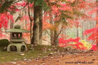Linterna de jardín japonesa de hierro fundido