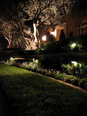 Ideas de iluminación de jardines al aire libre