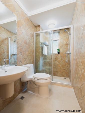 11 consejos de diseño de interiores para baños:un espacio moderno