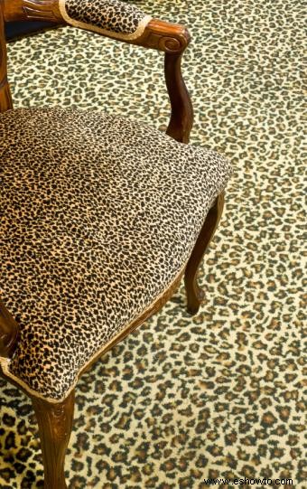 25 llamativas ideas de decoración de habitaciones con estampado de leopardo