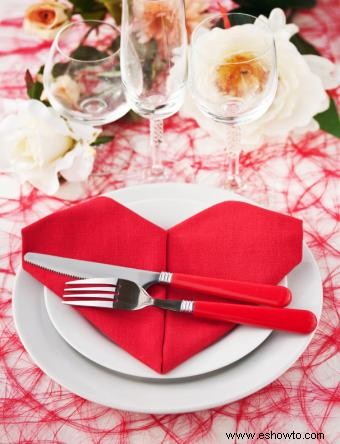 5 arreglos de mesa del Día de San Valentín para cortejar o encantar a cualquiera