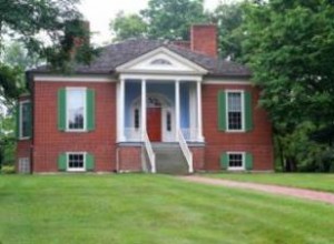 7 consejos expertos para elegir colores impactantes en puertas delanteras