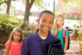 Moda de regreso a clases para niños pequeños