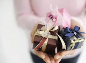 Ideas Creativas y Originales de Regalos para Fiestas de Compromiso