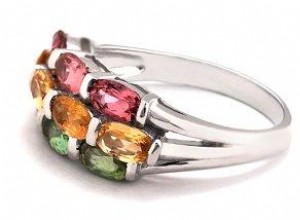 Anillos de Compromiso Bulgari: Elegancia Italiana, Diseños Únicos y Calidad Excepcional