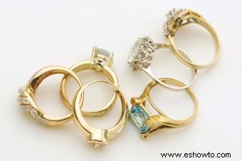 ¿Cuántos quilates debe tener un anillo de compromiso?