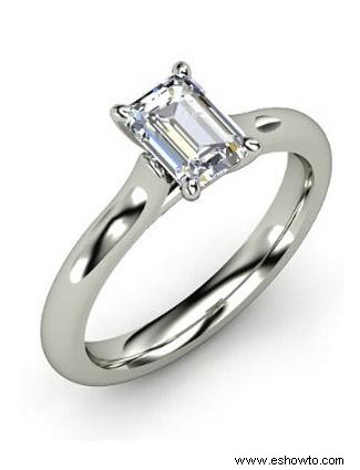 Guía de anillos de compromiso de talla esmeralda