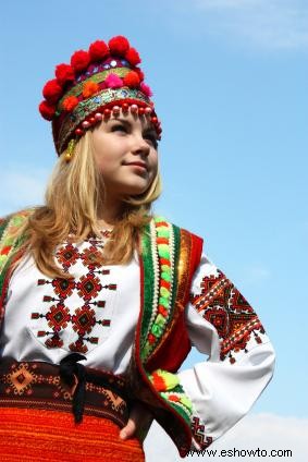Vestido popular de Europa del Este