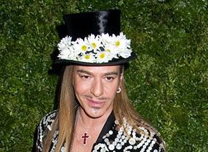 John Galliano: El visionario diseñador británico que revolucionó la alta costura