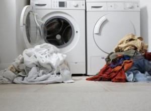 Historia de la Lavandería: De las Civilizaciones Antiguas a la Era Moderna y su Impacto en la Moda