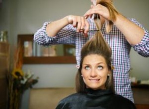 7 pensamientos comunes al visitar un nuevo peluquero por primera vez