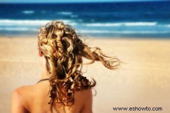7 consejos para el cabello de verano sobre el cuidado y el peinado de los profesionales 