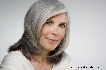 6 consejos para un hermoso cabello gris 