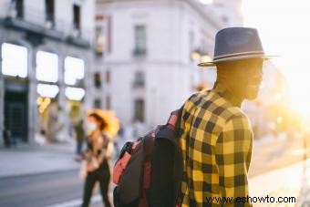 12 mochilas de un solo hombro en estilos cómodos y versátiles