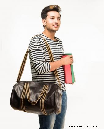 Tipos elegantes de bolsos para la escuela