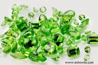 Piedras natales de agosto:descubre el peridoto, la espinela y el sardónice