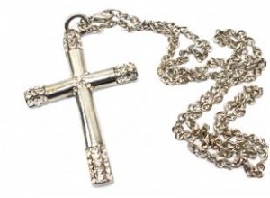 5 Estilos de Joyería Cristiana Imprescindibles y Dónde Comprarlos Online