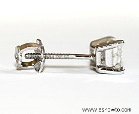 Cinco consejos para comprar aretes de diamantes