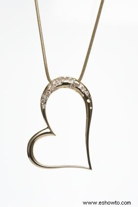 7 diseños de collar de corazón abierto de Jane Seymour
