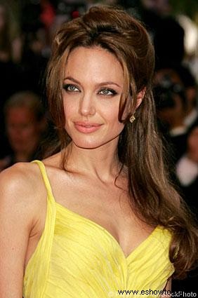 Consigue el look de Angelina Jolie