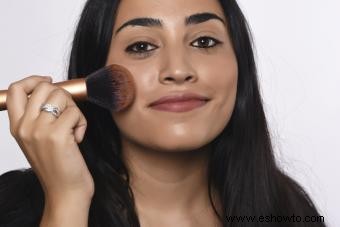 Consejos de maquillaje de ojos indios