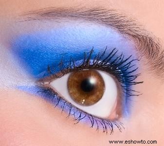 Sombra de ojos azul neón