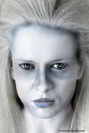 Maquillaje de fantasma de Halloween:obtén un look deslumbrante y sobrenatural