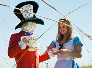 Tutorial de Maquillaje de Alicia en el País de las Maravillas para Halloween