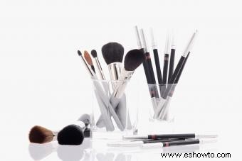 Ideas ingeniosas de organizador de maquillaje DIY para todos los espacios