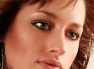 ¿Puede el brillo de labios broncear tus labios? Mitos y consejos para protegerlos del sol