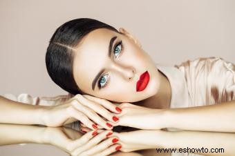 Consejos de maquillaje para mujeres con cabello negro y ojos castaños oscuros