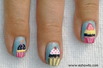 Cómo hacer arte de uñas con cupcakes