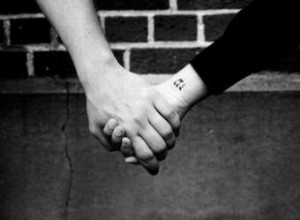 Tatuajes de Cábala: Diseños Espirituales, Significados Ocultos y Ejemplos de Celebridades