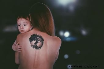 Ideas de tatuajes de maternidad para todo tipo de mamás