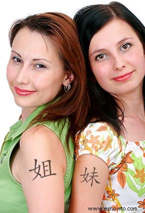 Símbolo de tatuaje para hermana