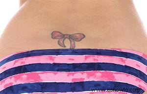 Tatuajes en la parte baja de la espalda para mujeres