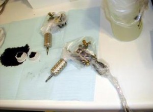 ¿Qué es una pistola de tatuar? Guía completa sobre máquinas de tatuaje