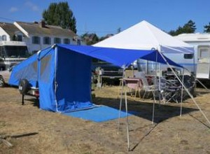 Guía definitiva para encontrar remolques Kwik Kamp de camping para motocicletas