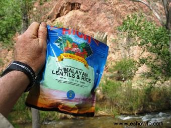 Comidas en una bolsa para acampar