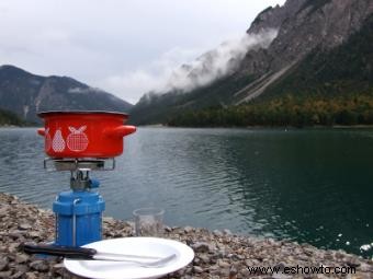 Opciones de estufas para cocinar al aire libre:elegir lo que funciona para usted