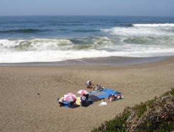 Una guía para acampar en la playa del sur de California:consejos y ubicaciones