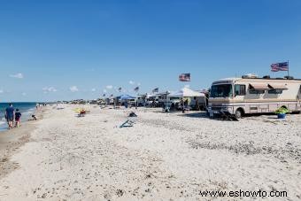 Guía de inicio para acampar en Cape Cod:disfrutar de la playa